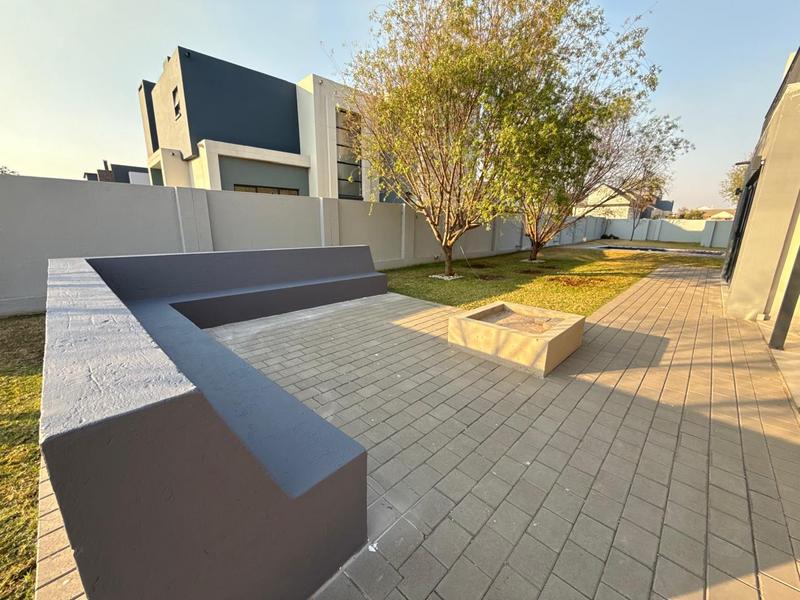 4 Bedroom Property for Sale in Midstream Meadows Gauteng