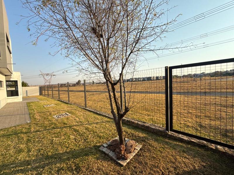 4 Bedroom Property for Sale in Midstream Meadows Gauteng