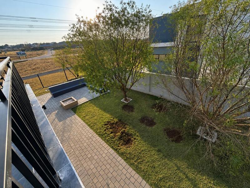 4 Bedroom Property for Sale in Midstream Meadows Gauteng