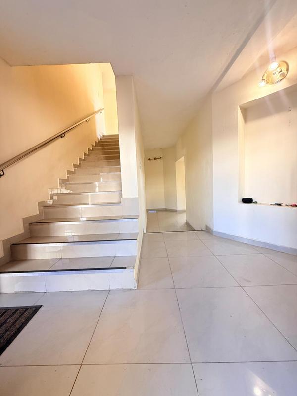 5 Bedroom Property for Sale in Woodmead Gauteng
