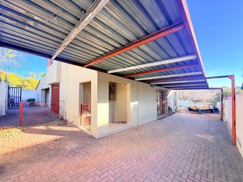 5 Bedroom Property for Sale in Woodmead Gauteng