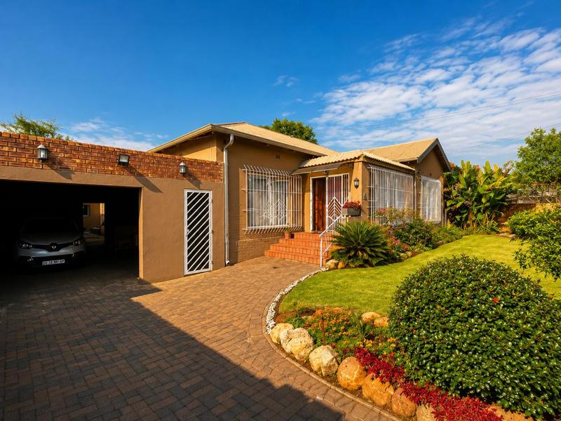 4 Bedroom Property for Sale in Delville Gauteng