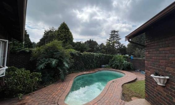 3 Bedroom Property for Sale in Birchleigh Gauteng