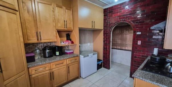3 Bedroom Property for Sale in Birchleigh Gauteng