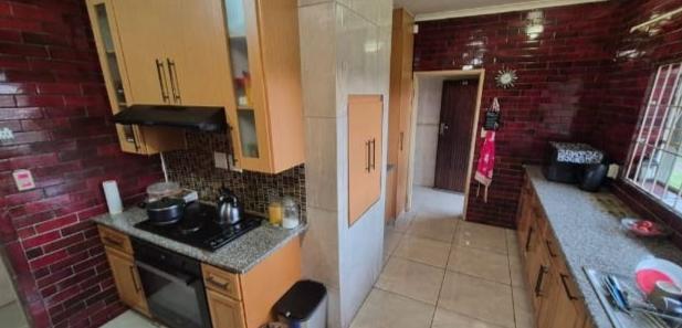 3 Bedroom Property for Sale in Birchleigh Gauteng