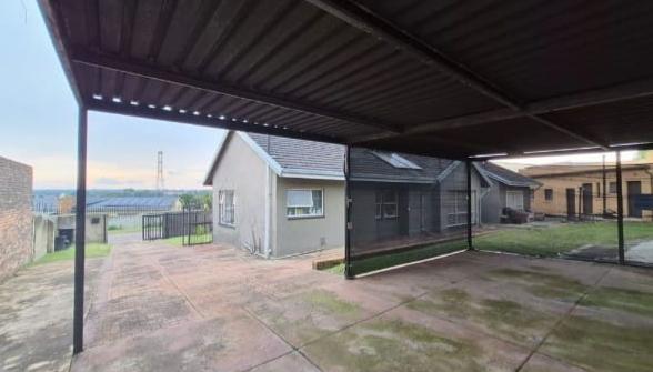 3 Bedroom Property for Sale in Birchleigh Gauteng