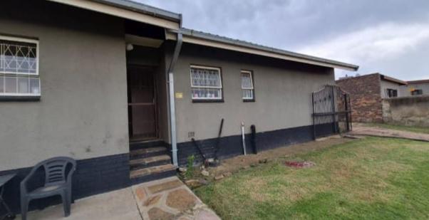 3 Bedroom Property for Sale in Birchleigh Gauteng