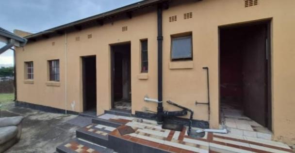 3 Bedroom Property for Sale in Birchleigh Gauteng