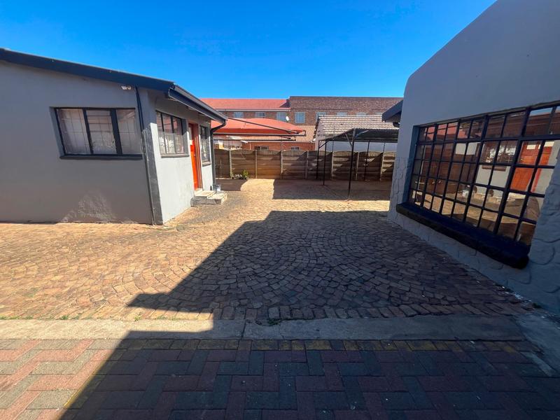 8 Bedroom Property for Sale in Kempton Park Central Gauteng