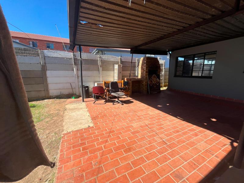 8 Bedroom Property for Sale in Kempton Park Central Gauteng