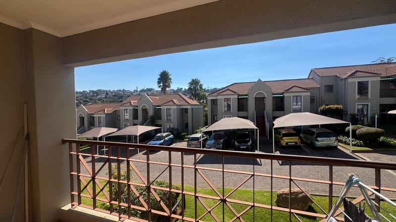 2 Bedroom Property for Sale in Oakdene Gauteng