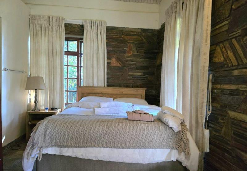 To Let 1 Bedroom Property for Rent in Waterkloof A H Gauteng