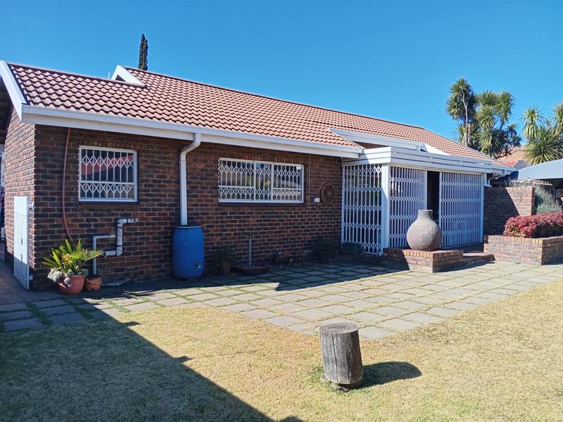 3 Bedroom Property for Sale in Vanderbijlpark Sw 2 Gauteng