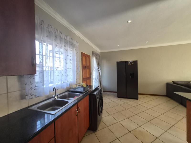 To Let 3 Bedroom Property for Rent in Annlin Gauteng