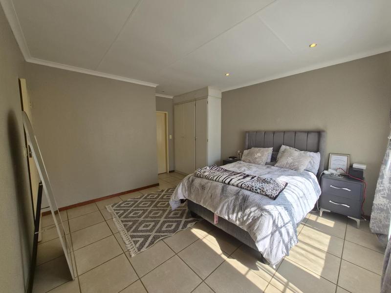 To Let 3 Bedroom Property for Rent in Annlin Gauteng