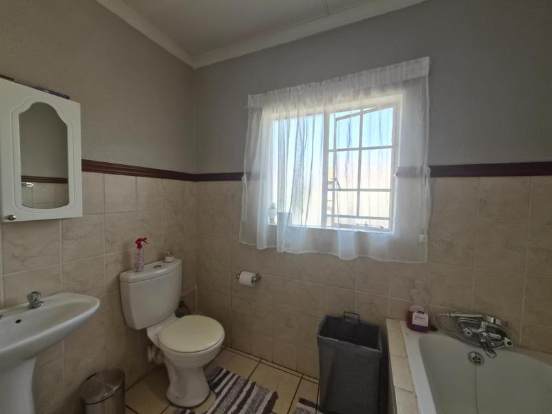 To Let 3 Bedroom Property for Rent in Annlin Gauteng