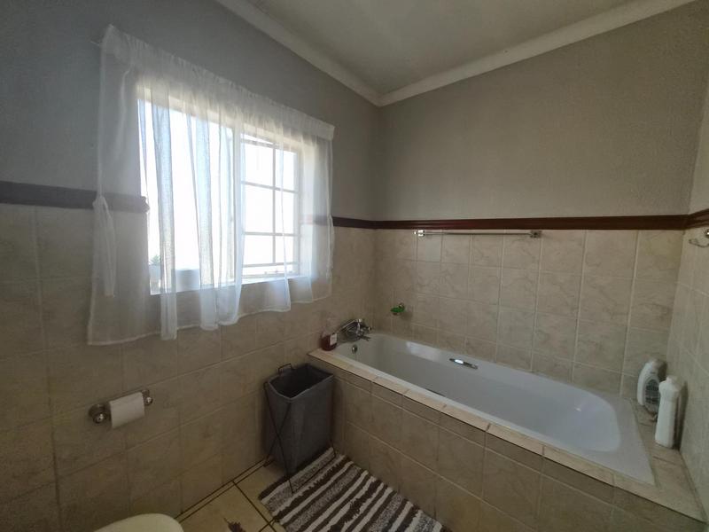 To Let 3 Bedroom Property for Rent in Annlin Gauteng