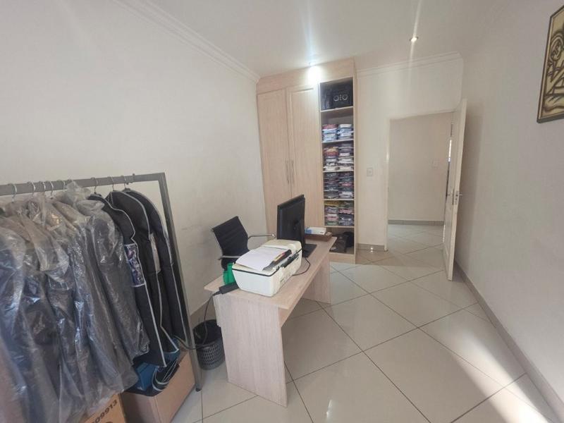 4 Bedroom Property for Sale in South Crest Gauteng