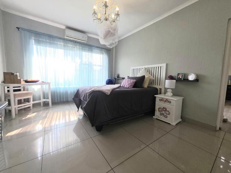 4 Bedroom Property for Sale in Verwoerdpark Gauteng