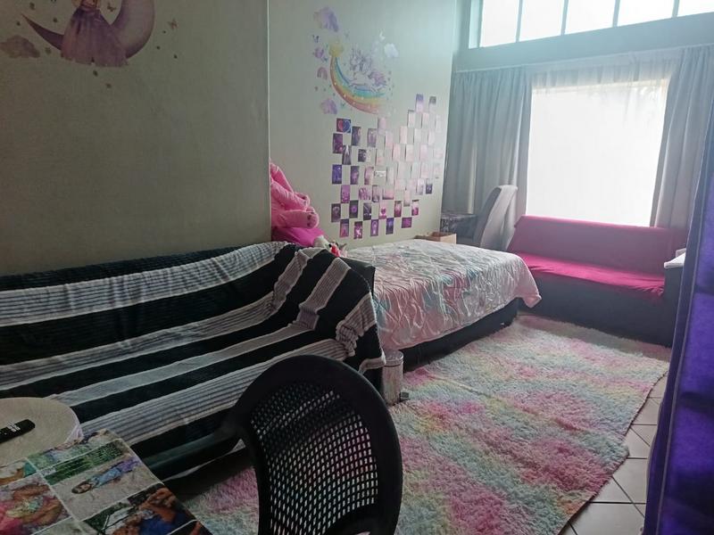 To Let 1 Bedroom Property for Rent in Petersfield Gauteng