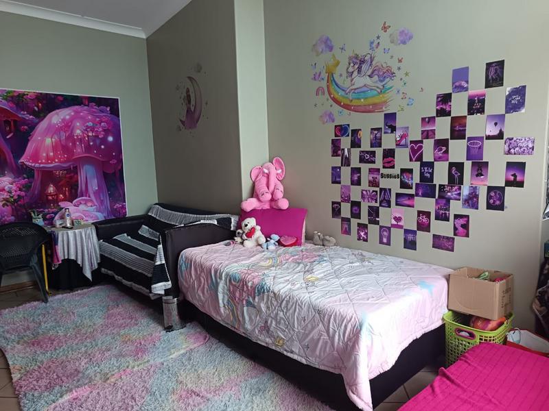 To Let 1 Bedroom Property for Rent in Petersfield Gauteng