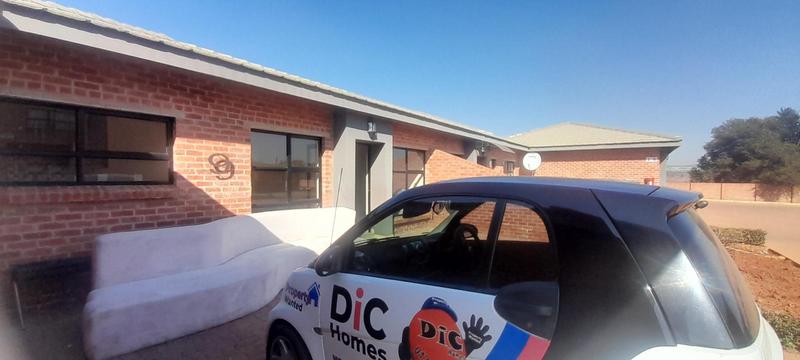 To Let 2 Bedroom Property for Rent in Zwartkop Gauteng