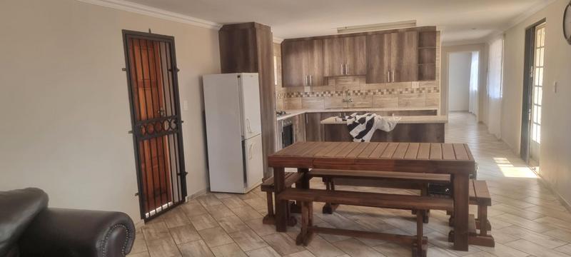 5 Bedroom Property for Sale in Wierda Park Gauteng