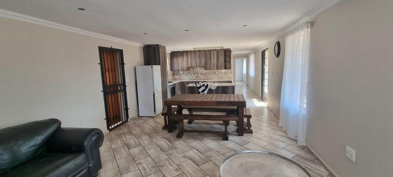 5 Bedroom Property for Sale in Wierda Park Gauteng