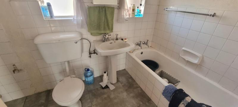 5 Bedroom Property for Sale in Wierda Park Gauteng