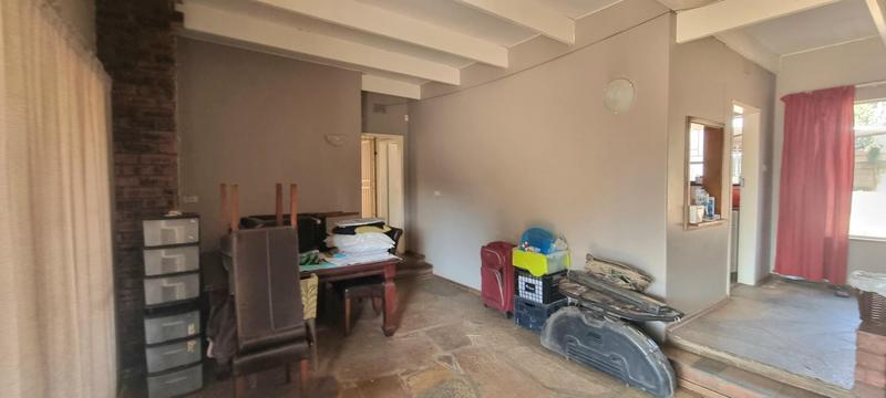 5 Bedroom Property for Sale in Wierda Park Gauteng