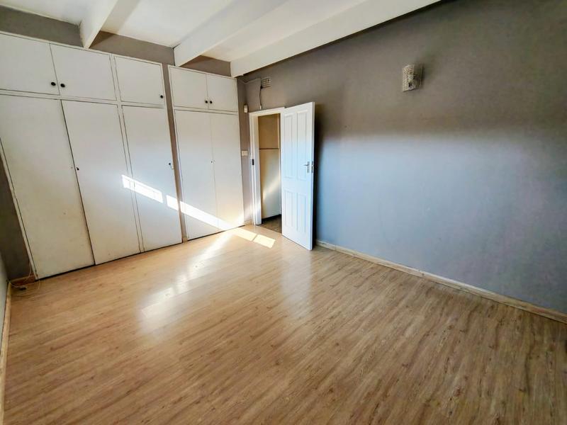 5 Bedroom Property for Sale in Wierda Park Gauteng