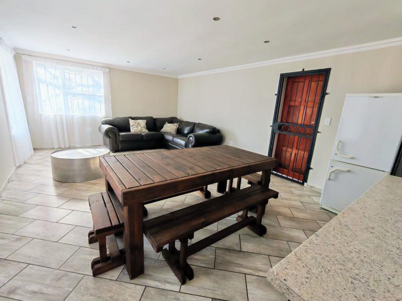 5 Bedroom Property for Sale in Wierda Park Gauteng