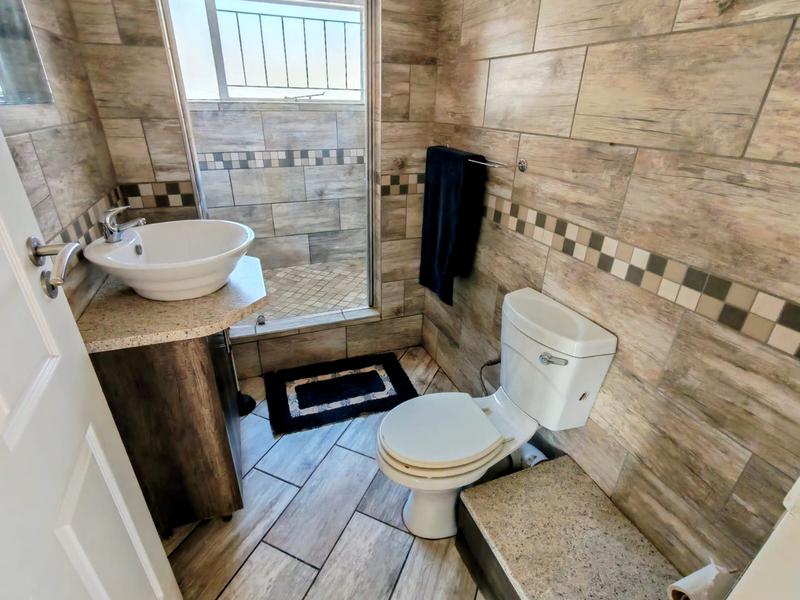 5 Bedroom Property for Sale in Wierda Park Gauteng