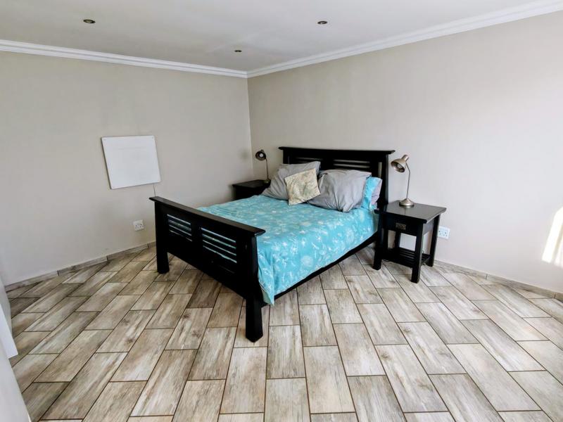 5 Bedroom Property for Sale in Wierda Park Gauteng