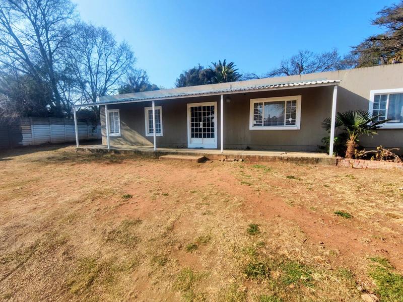 5 Bedroom Property for Sale in Wierda Park Gauteng