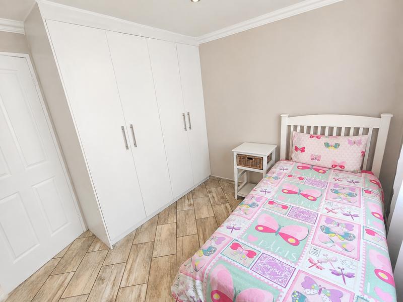 5 Bedroom Property for Sale in Wierda Park Gauteng