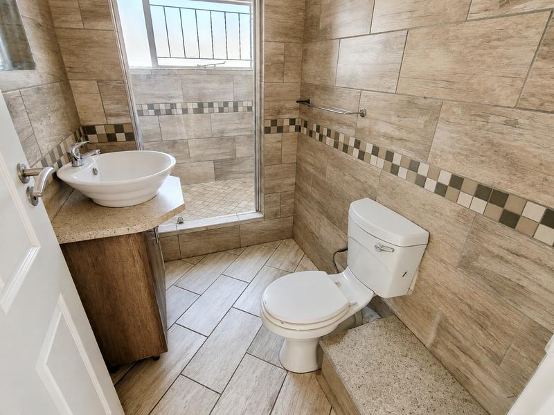 5 Bedroom Property for Sale in Wierda Park Gauteng