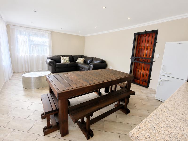 5 Bedroom Property for Sale in Wierda Park Gauteng