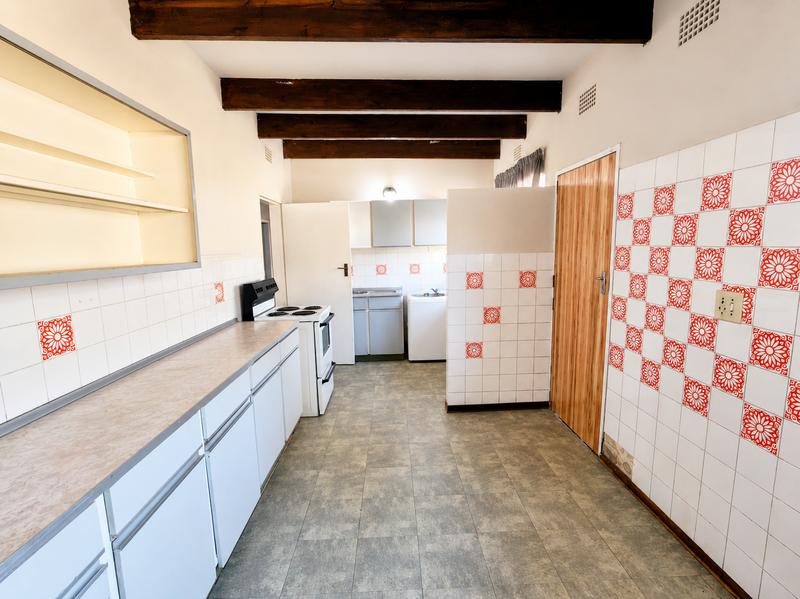 5 Bedroom Property for Sale in Wierda Park Gauteng