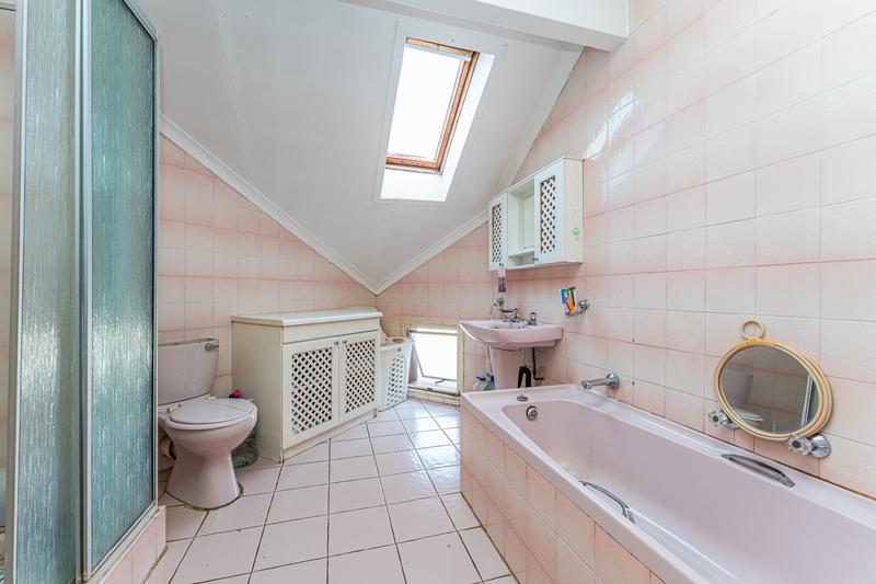 4 Bedroom Property for Sale in Northcliff Gauteng