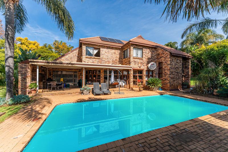 4 Bedroom Property for Sale in Northcliff Gauteng