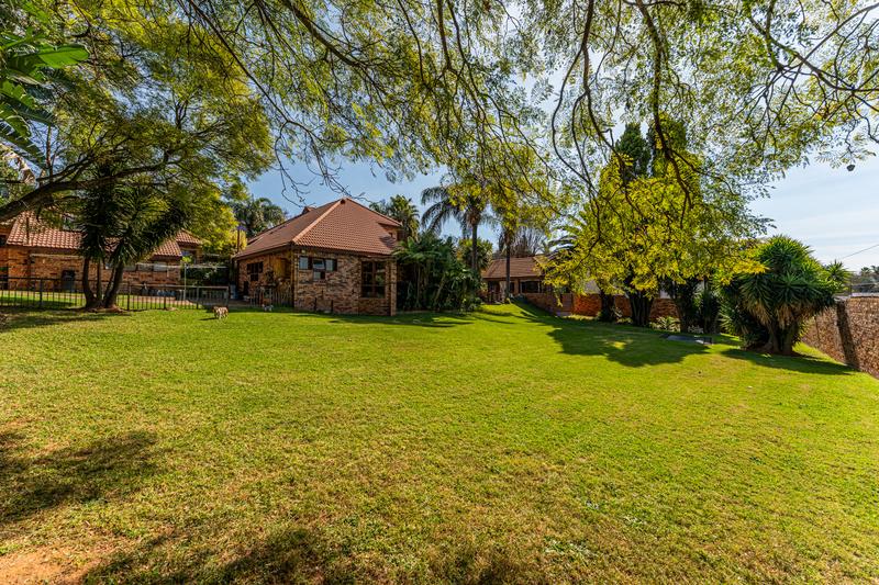 4 Bedroom Property for Sale in Northcliff Gauteng