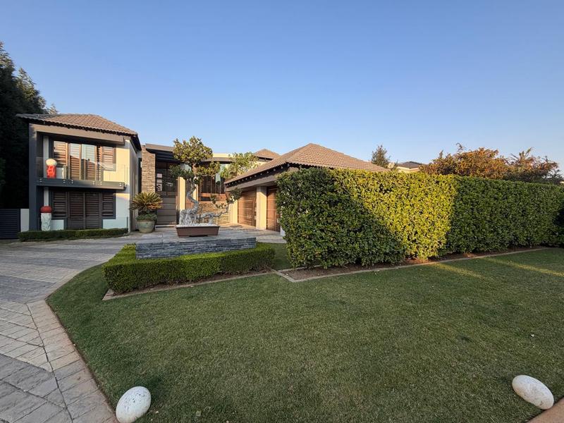 5 Bedroom Property for Sale in Blue Valley Golf Estate Gauteng