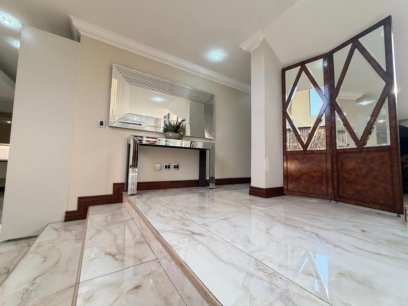 5 Bedroom Property for Sale in Blue Valley Golf Estate Gauteng