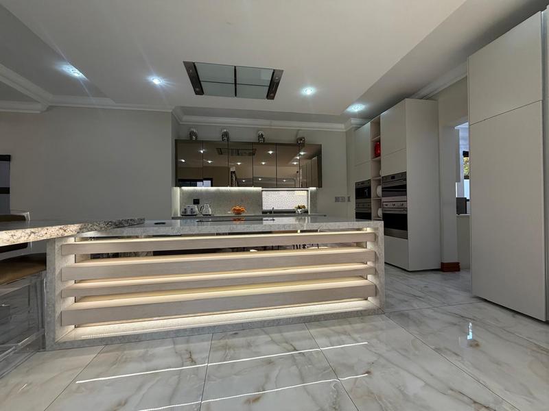 5 Bedroom Property for Sale in Blue Valley Golf Estate Gauteng