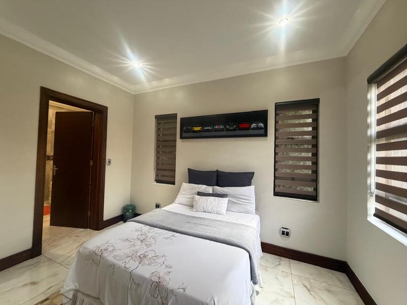 5 Bedroom Property for Sale in Blue Valley Golf Estate Gauteng