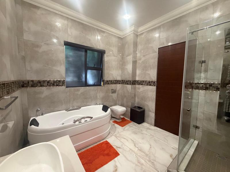 5 Bedroom Property for Sale in Blue Valley Golf Estate Gauteng