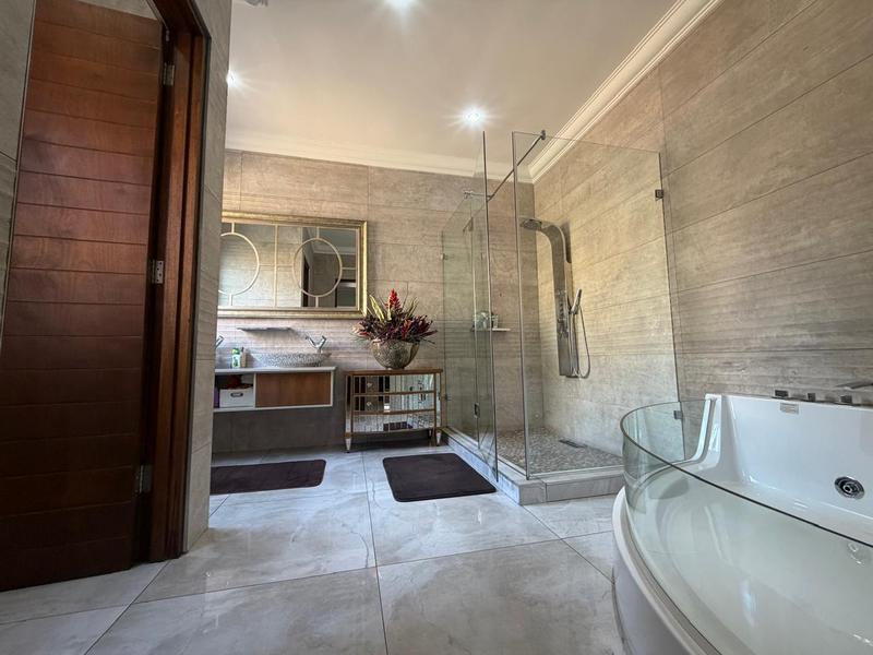 5 Bedroom Property for Sale in Blue Valley Golf Estate Gauteng
