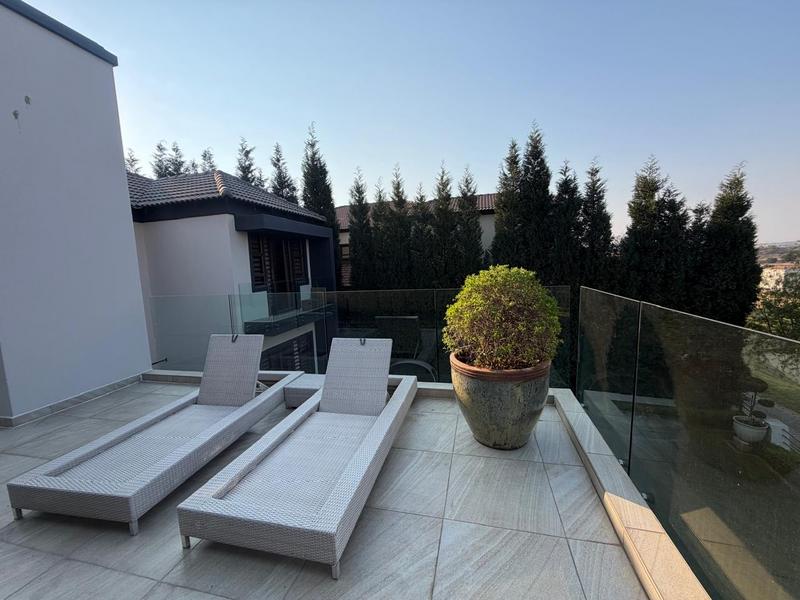 5 Bedroom Property for Sale in Blue Valley Golf Estate Gauteng