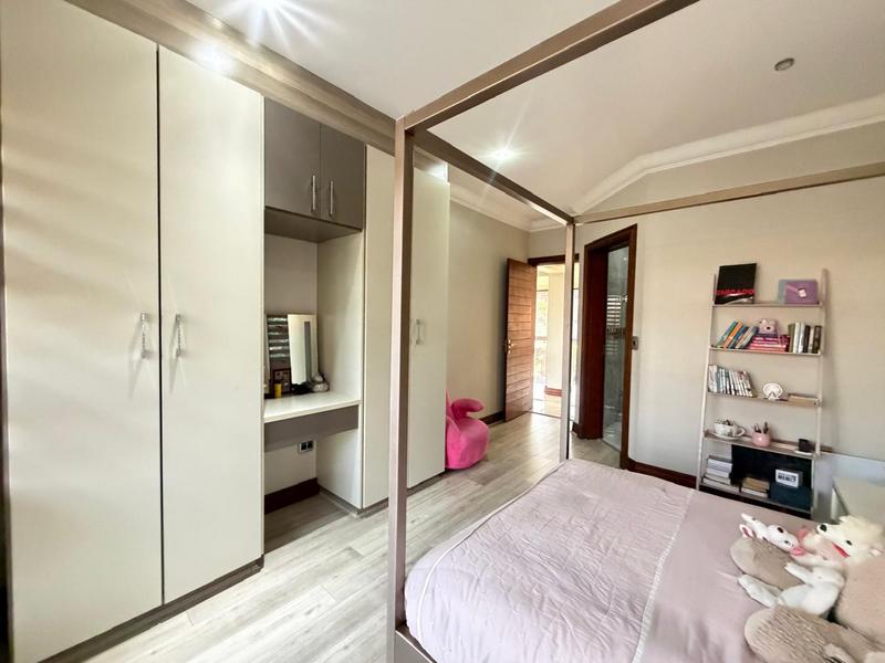 5 Bedroom Property for Sale in Blue Valley Golf Estate Gauteng